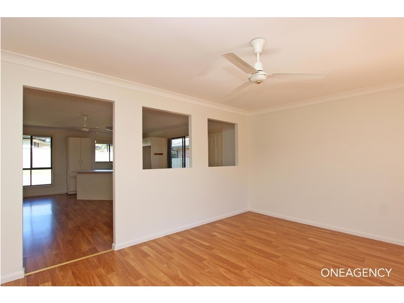 12 Bert Dyson Place, West Kempsey NSW 2440