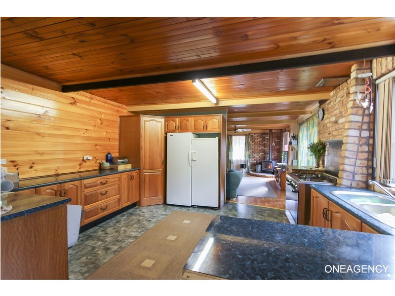 61 Woolshed Gully Road, Temagog NSW 2440