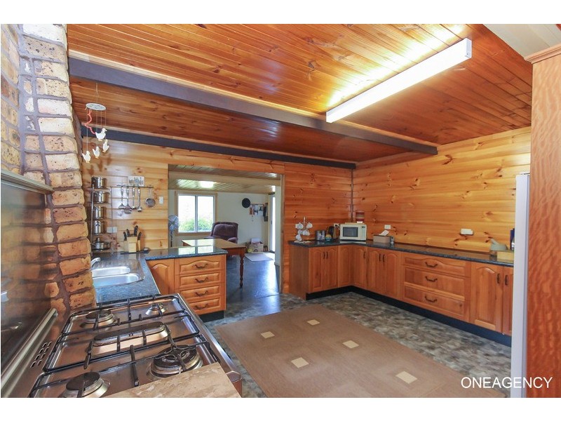 61 Woolshed Gully Road, Temagog NSW 2440