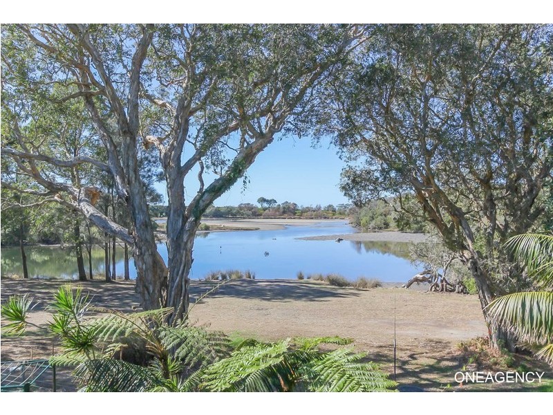 31 Belmore Street, Crescent Head NSW 2440