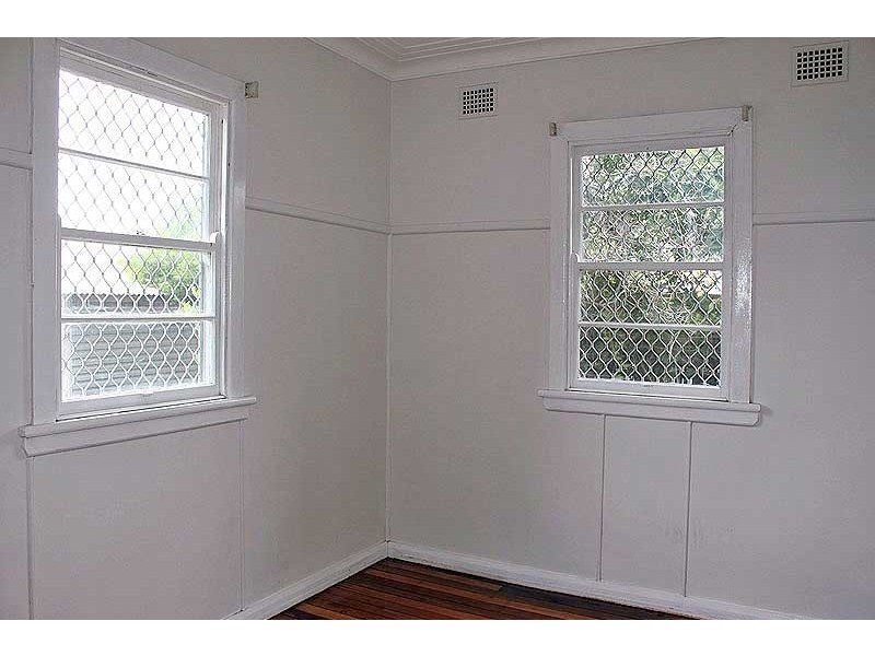 8 Nicholson Street, South Kempsey NSW 2440