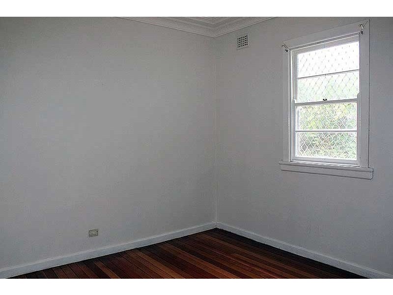 8 Nicholson Street, South Kempsey NSW 2440