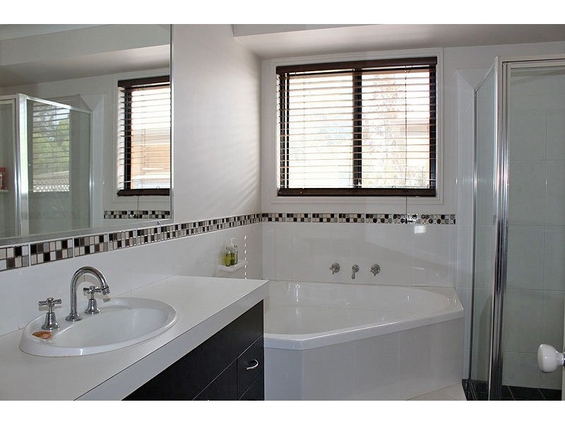 22 Yates Place, West Kempsey NSW 2440