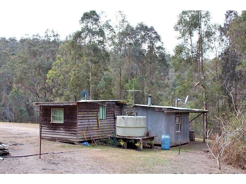 3142 Armidale Road, Hickeys Creek NSW 2440