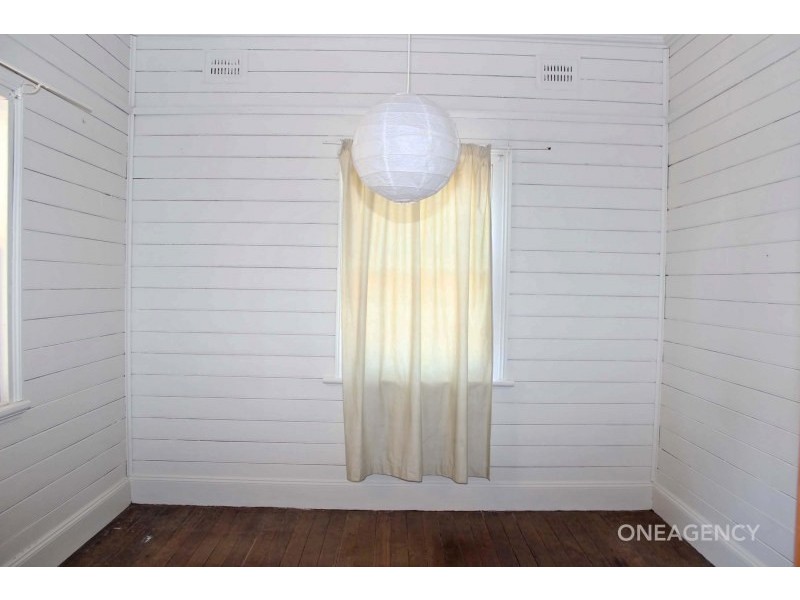 43 Wide Street, West Kempsey NSW 2440