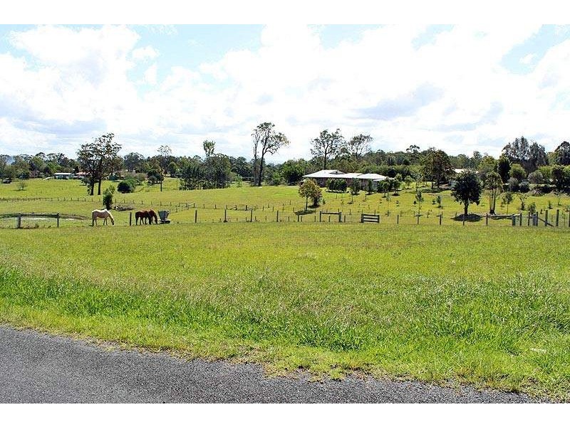 24 McPhillips Place, Greenhill NSW 2440