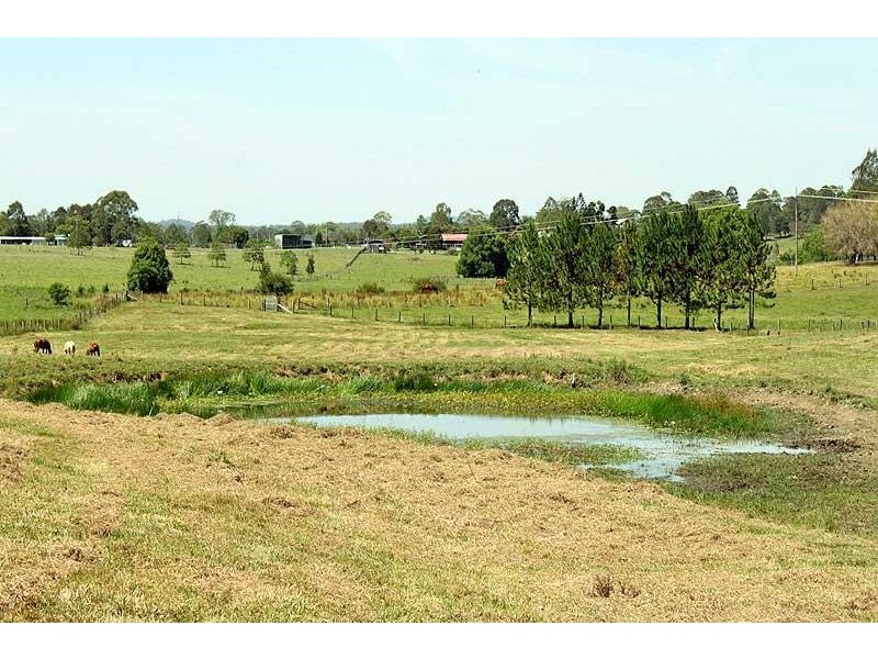 24 McPhillips Place, Greenhill NSW 2440