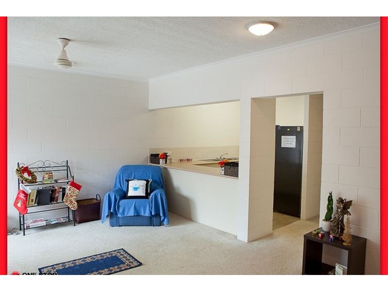 2/20 Springfield Crescent, Manoora QLD 4870