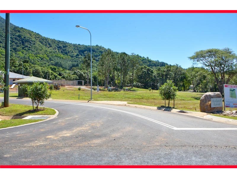Shaws Road, Redlynch QLD 4870
