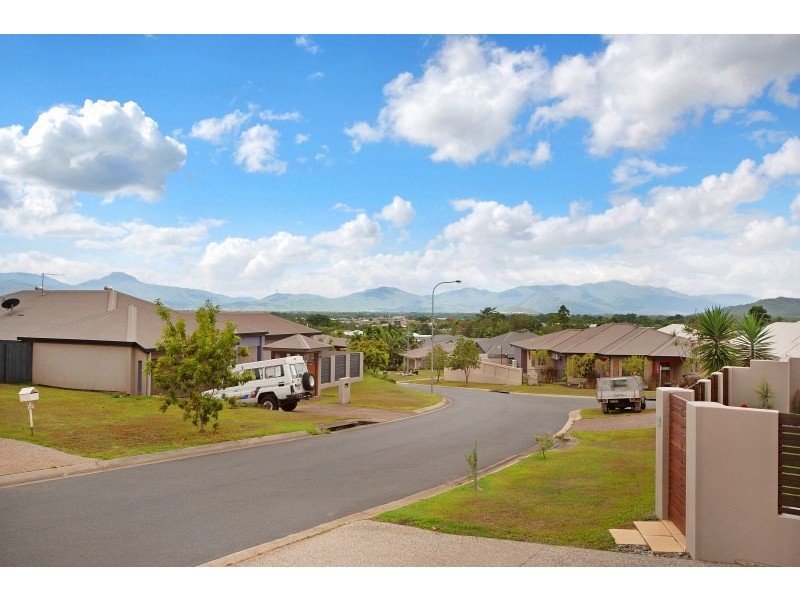 15 Capricorn Street, Bentley Park QLD 4869