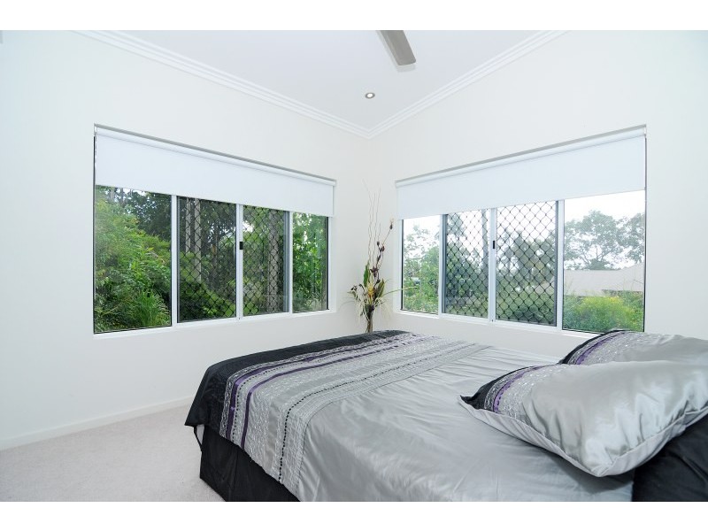 2 Carmelo Close, Whitfield QLD 4870