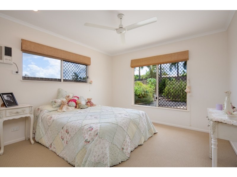 24 Slipper Street, Edmonton QLD 4869