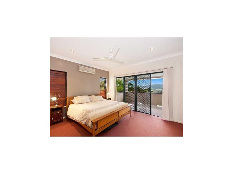 3 Oceanview Place, Mooroobool QLD 4870