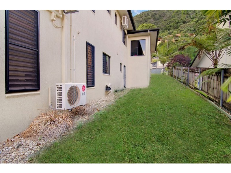3 Oceanview Place, Mooroobool QLD 4870