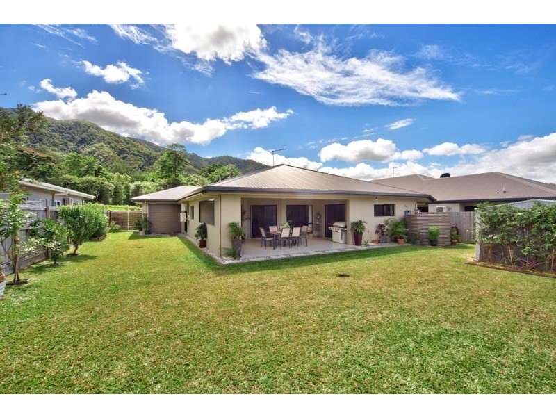 15 Lockyer Crescent, Bentley Park QLD 4869