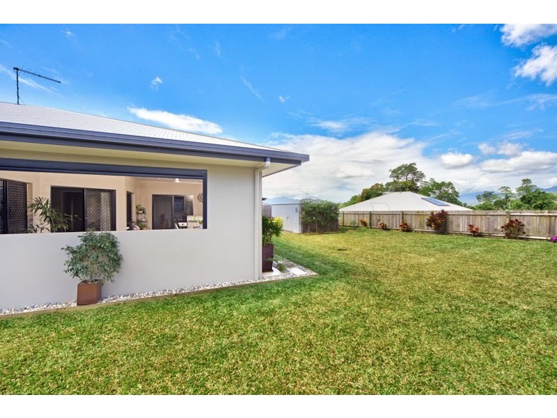 15 Lockyer Crescent, Bentley Park QLD 4869