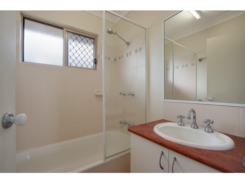 23 Sunrise Street, White Rock QLD 4868