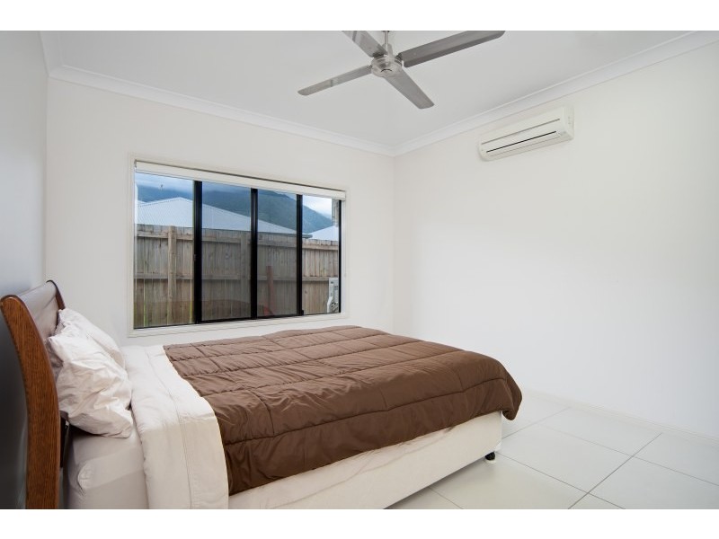14 Kippin Close, Redlynch QLD 4870