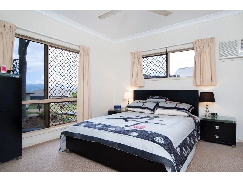 15 Capricorn Street, Bentley Park QLD 4869