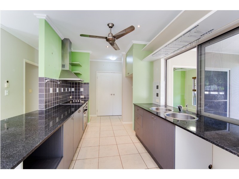 43 William Hickey Street, Redlynch QLD 4870