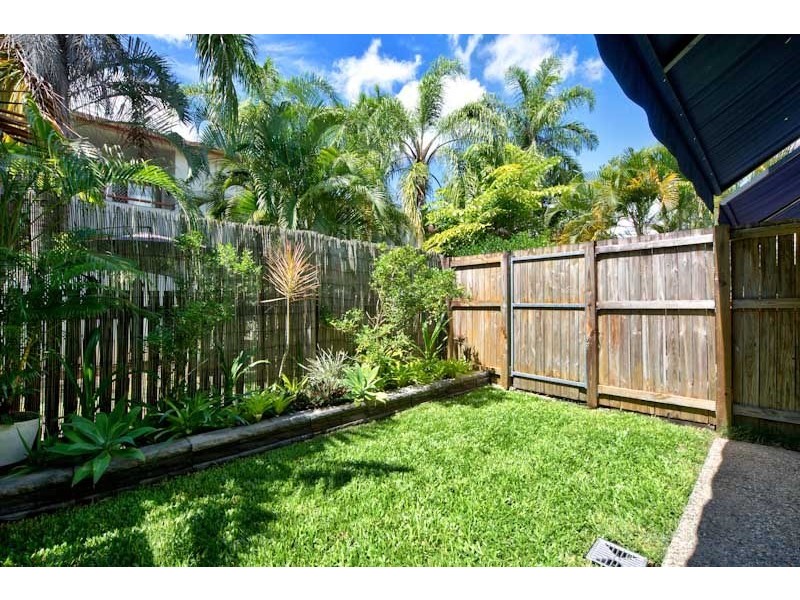 2/6 Quetta Close, Manoora QLD 4870