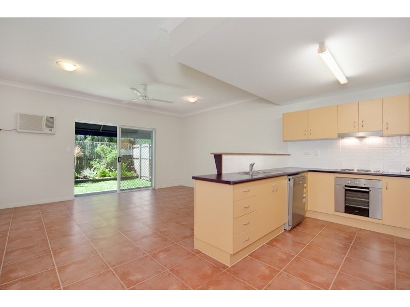 2/6 Quetta Close, Manoora QLD 4870