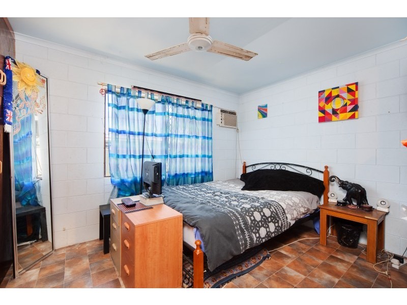 49 Beatrice Street, Mooroobool QLD 4870
