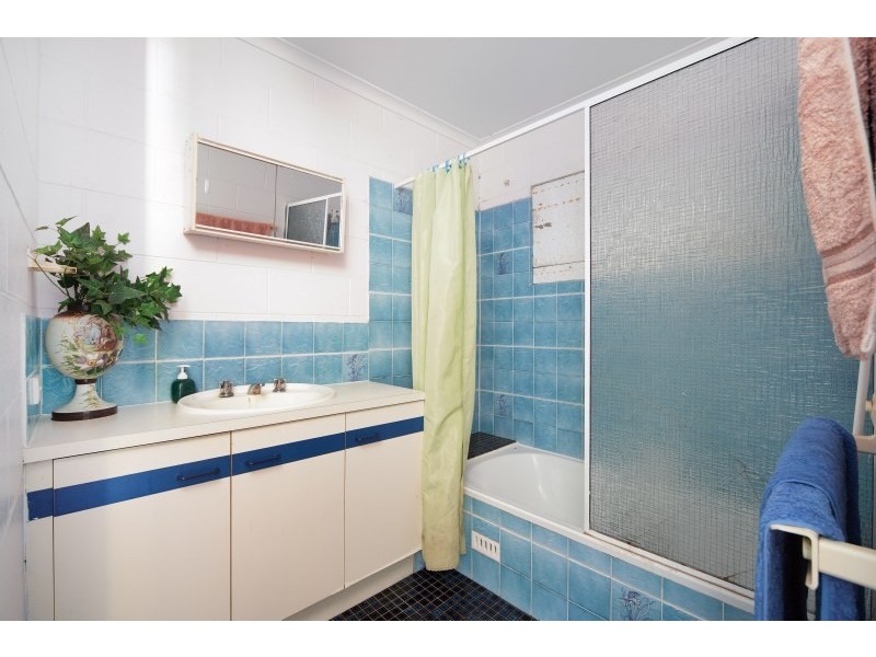 49 Beatrice Street, Mooroobool QLD 4870