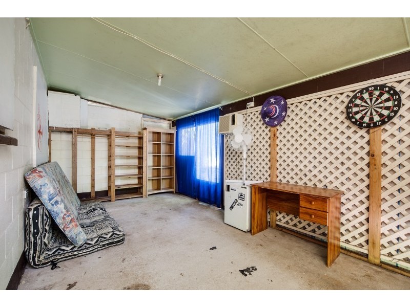 49 Beatrice Street, Mooroobool QLD 4870