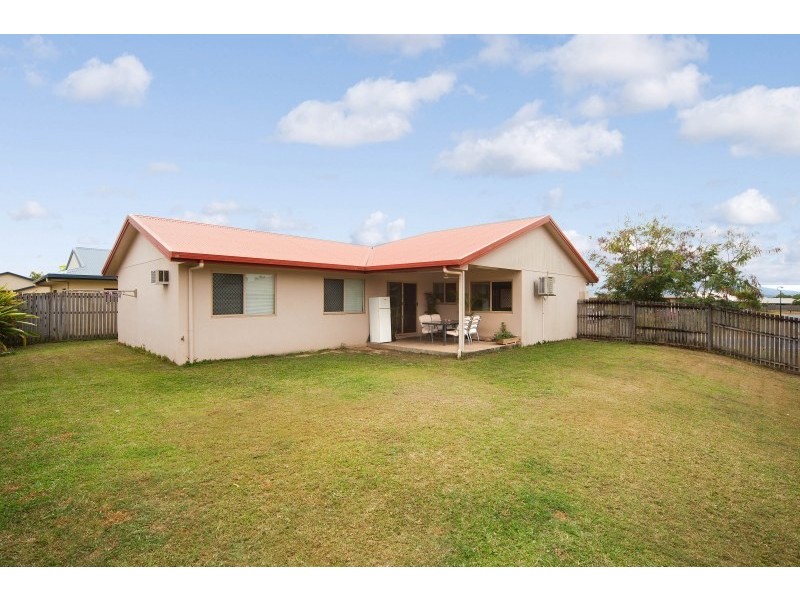 23 Sunrise Street, White Rock QLD 4868