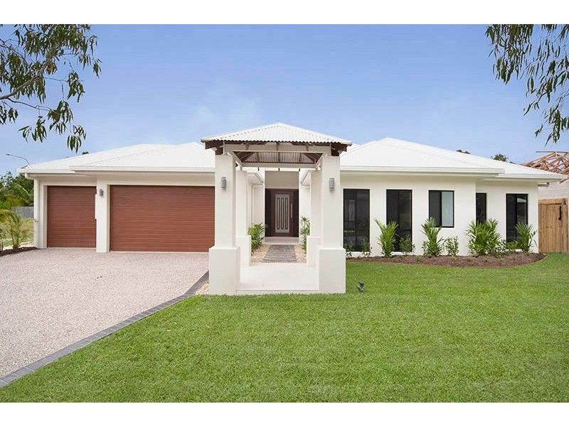 7 Sennfeld Close, Palm Cove QLD 4879