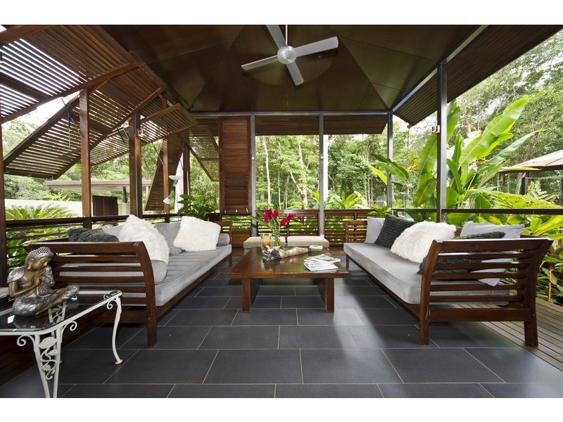 40-42 Linden Street, Palm Cove QLD 4879