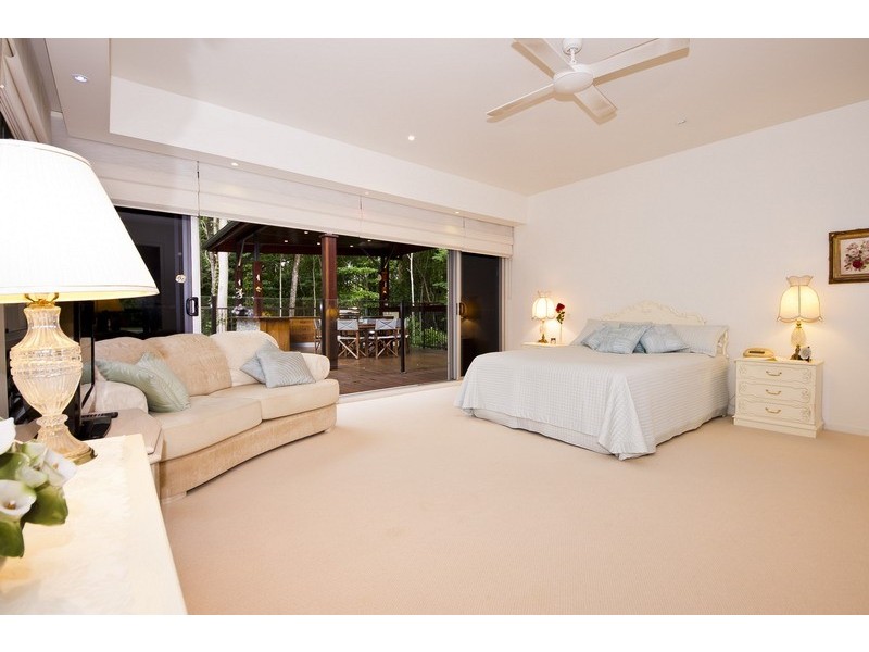 40-42 Linden Street, Palm Cove QLD 4879