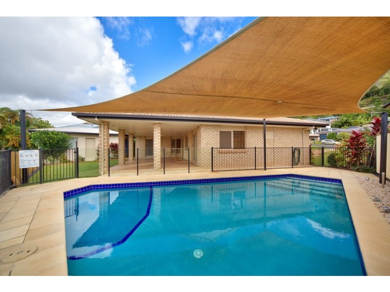 7 Popple Close, Kanimbla QLD 4870