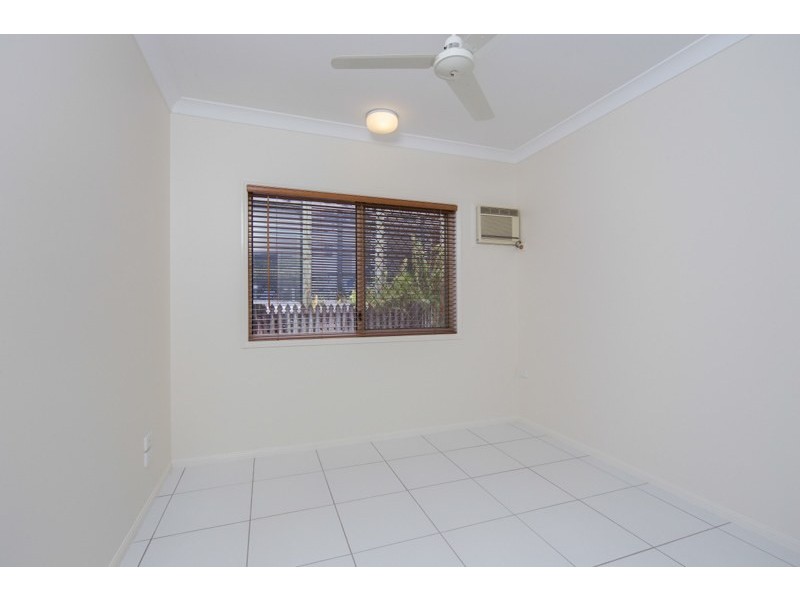 7 Popple Close, Kanimbla QLD 4870