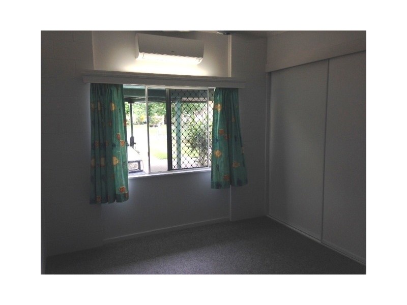 12 Dahlia Close, Mooroobool QLD 4870