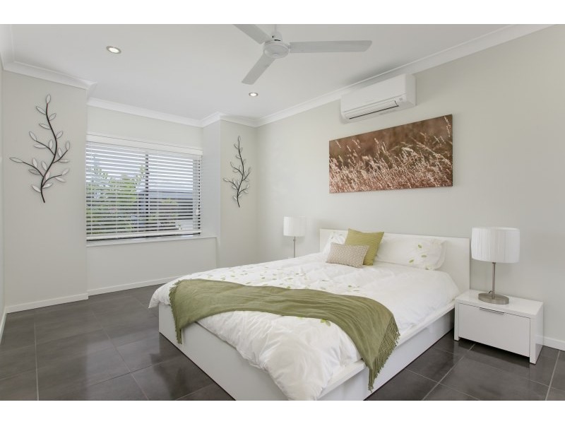 16 Chandos Brace, Smithfield QLD 4878