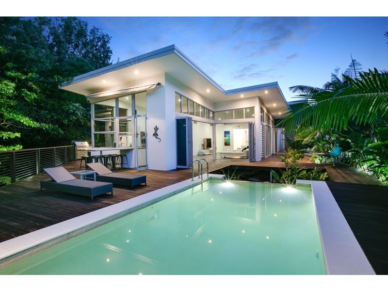 22-24 Aurelia Road, Palm Cove QLD 4879