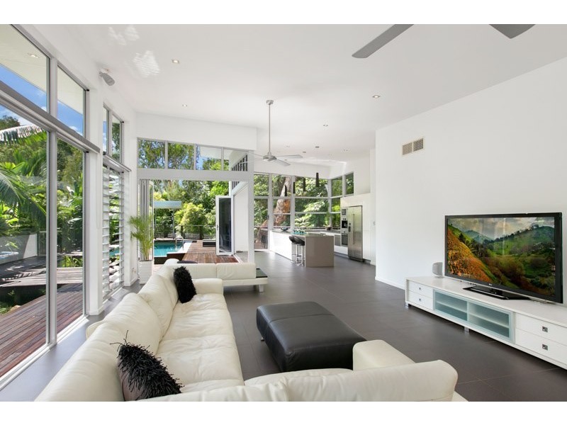 22-24 Aurelia Road, Palm Cove QLD 4879
