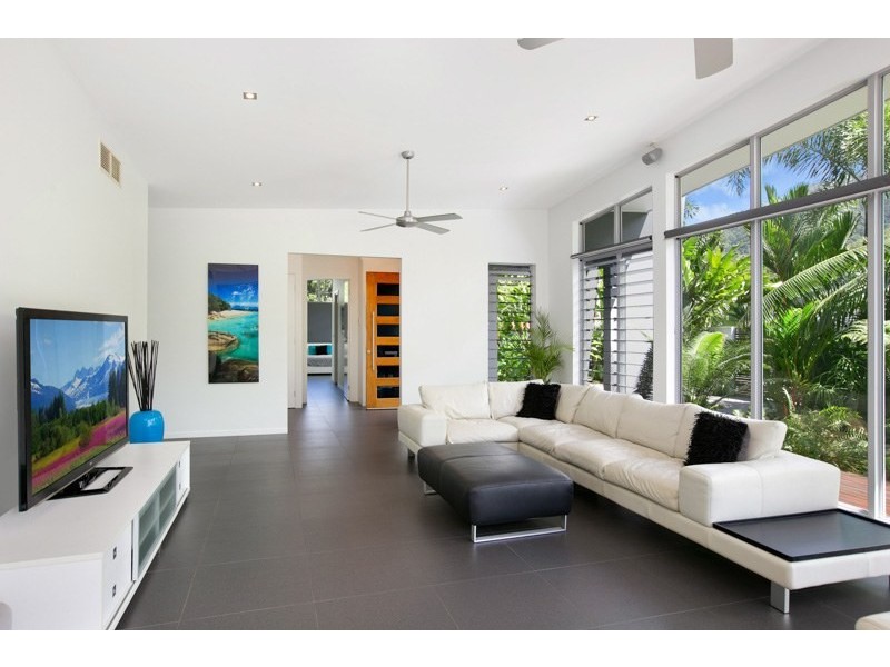 22-24 Aurelia Road, Palm Cove QLD 4879