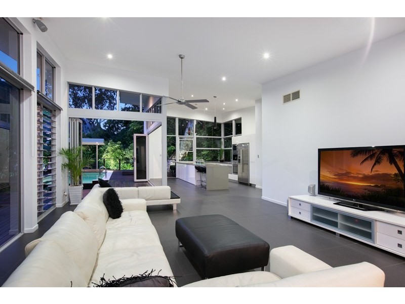 22-24 Aurelia Road, Palm Cove QLD 4879