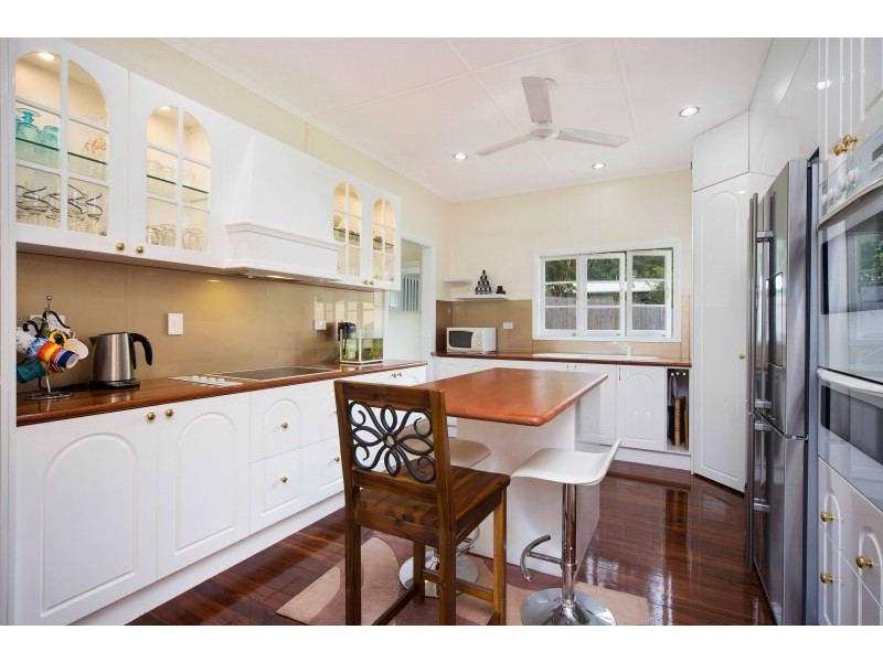 11 Bauhinia Avenue, Cairns QLD 4870