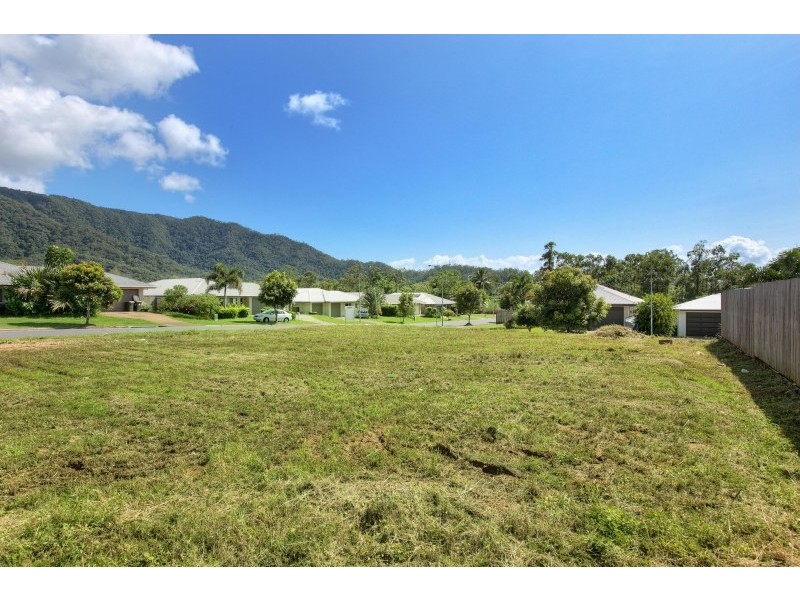35 Charnley Avenue, Bentley Park QLD 4869