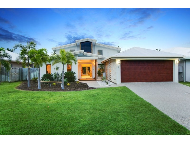 7 Icefire Quay, Trinity Park QLD 4879