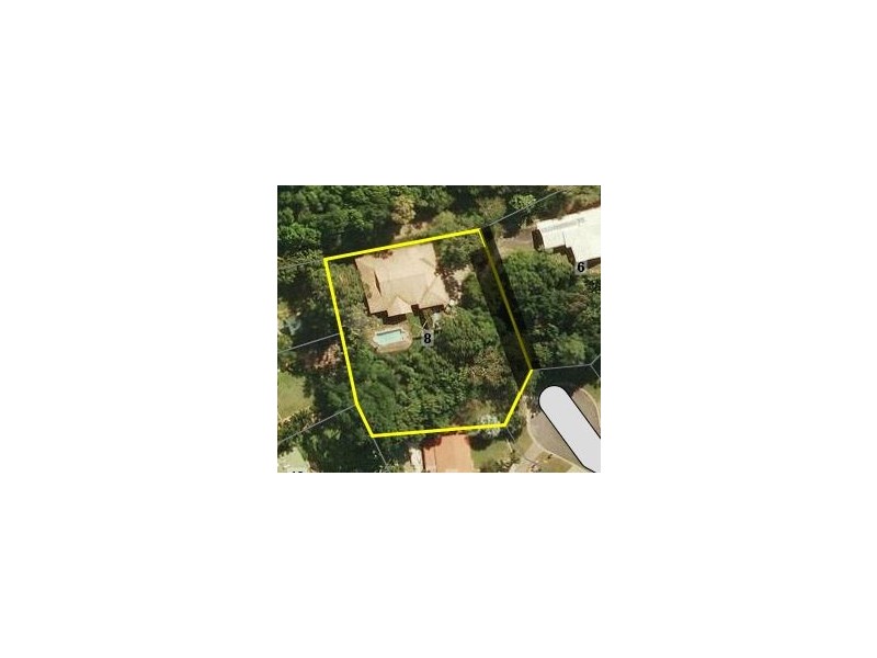 8 Fay Close, Brinsmead QLD 4870