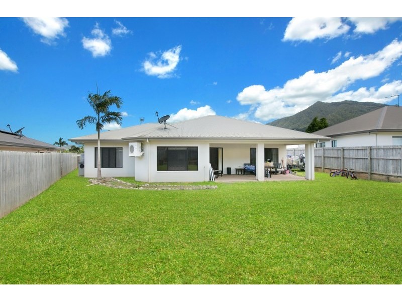 6 Ainscow Drive, Bentley Park QLD 4869