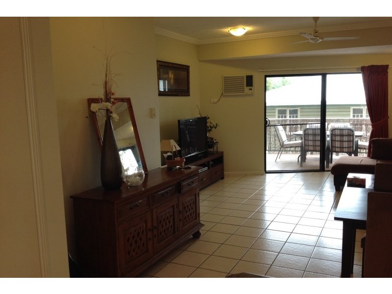 4/163 Martyn Street, Manunda QLD 4870