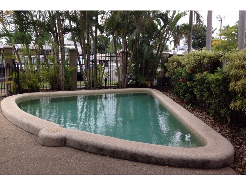 4/163 Martyn Street, Manunda QLD 4870