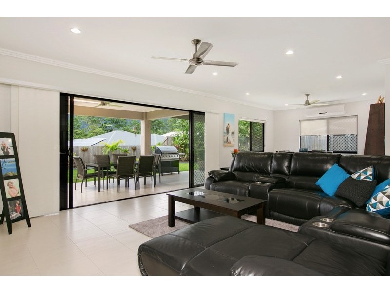 21 Ainscow Drive, Bentley Park QLD 4869