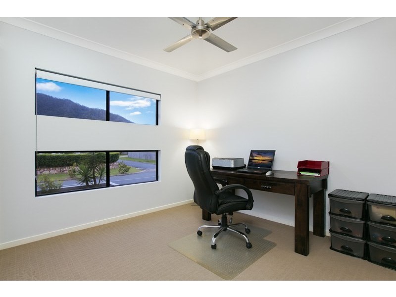 21 Ainscow Drive, Bentley Park QLD 4869